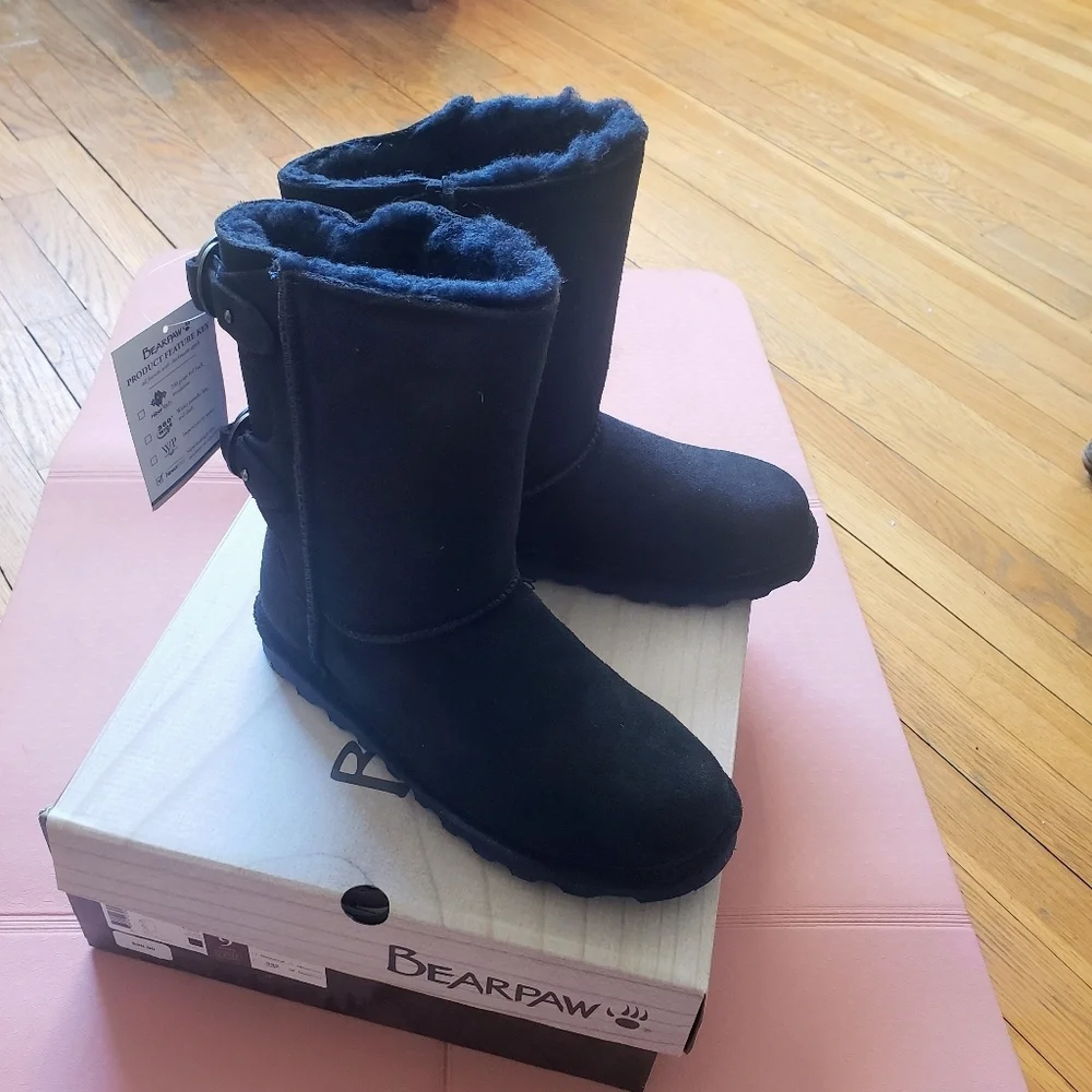 BearPaws Dark Blue Navy Suede Winter Boots Size 9 Womens NEW in Box